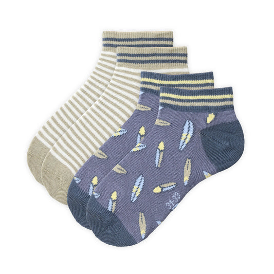 Ekologiska sneakerstrumpor för barn i randigt och med surfbrädemönster från People Wear Organic