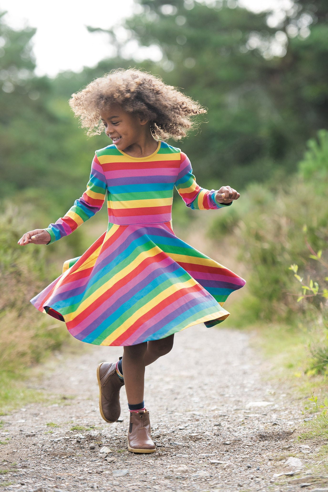 Klänning regnbågsfärger