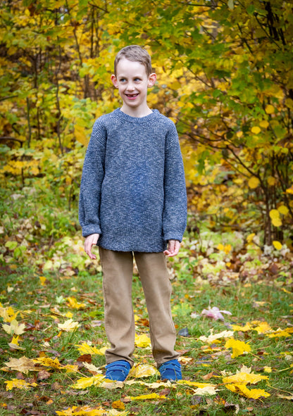 Stickad tröja blåmelerad