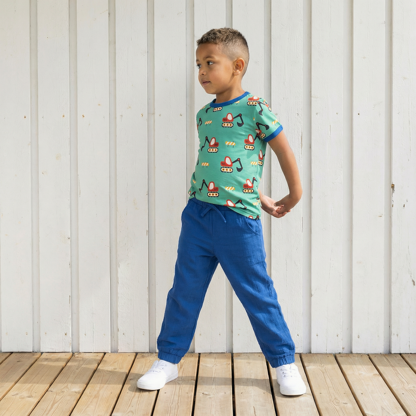 T-shirt grävmaskiner