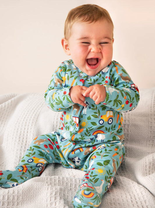 Babypyjamas bondgårdstema